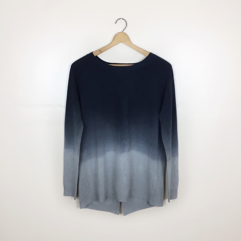 [Harve Benard] Navy Blue/ Gray Ombré Sweater